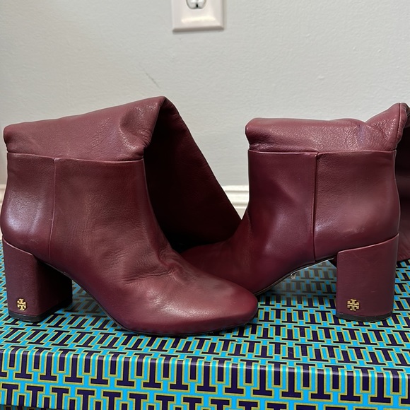 Tory Burch Brooke Slouchy Boot, claret colored - Picture 6 of 7
